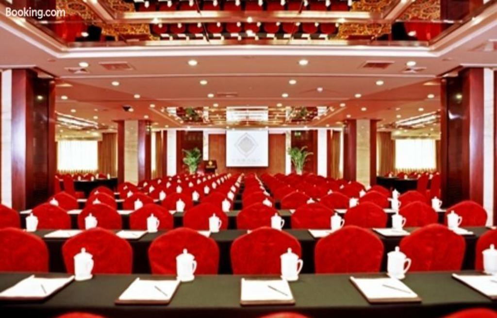 Beijing Jinlongtan Hotel Buitenkant foto
